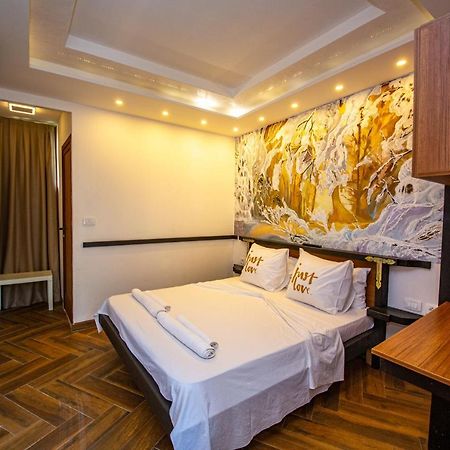 Hotel Legjenda شكودر المظهر الخارجي الصورة