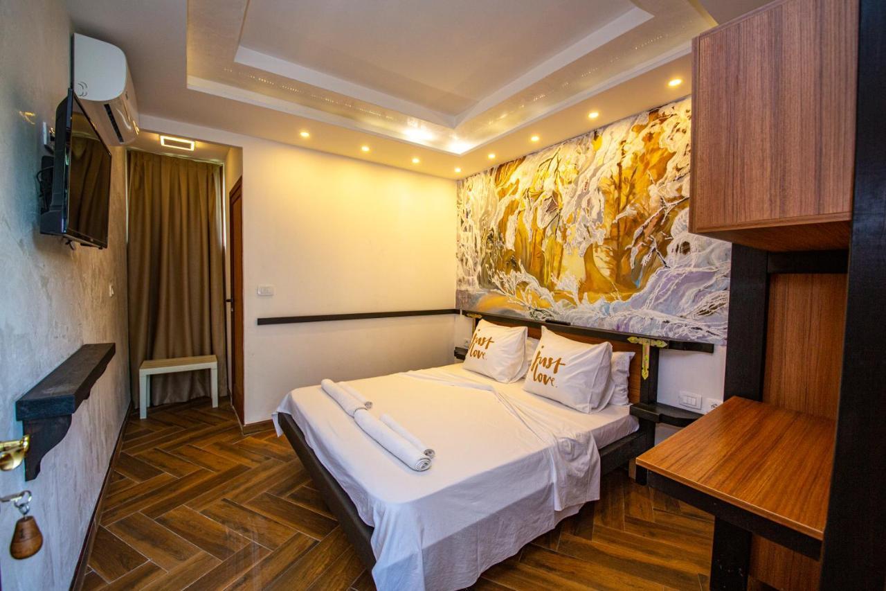 Hotel Legjenda شكودر المظهر الخارجي الصورة