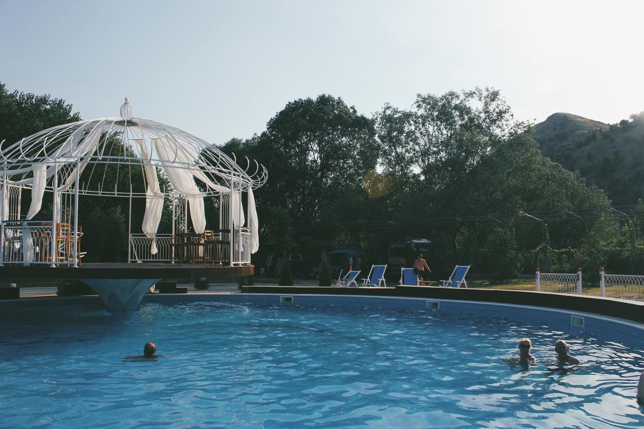Hotel Legjenda شكودر المظهر الخارجي الصورة